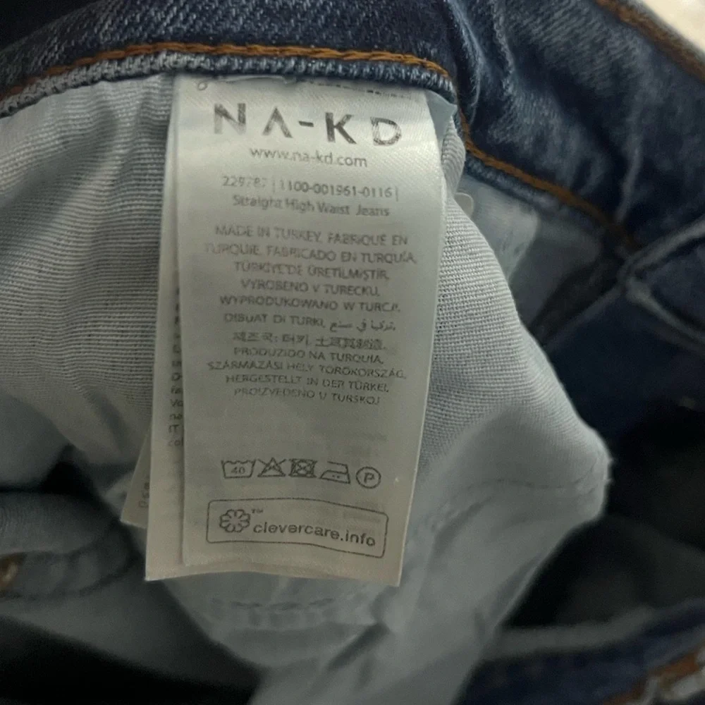NA-KD Straight High Waist Jeans Medium Wash 42 (US 12)